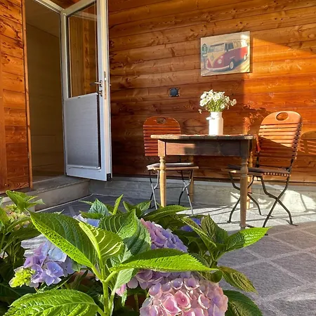 Nanisgarten - Grannys Flat Апартаменты